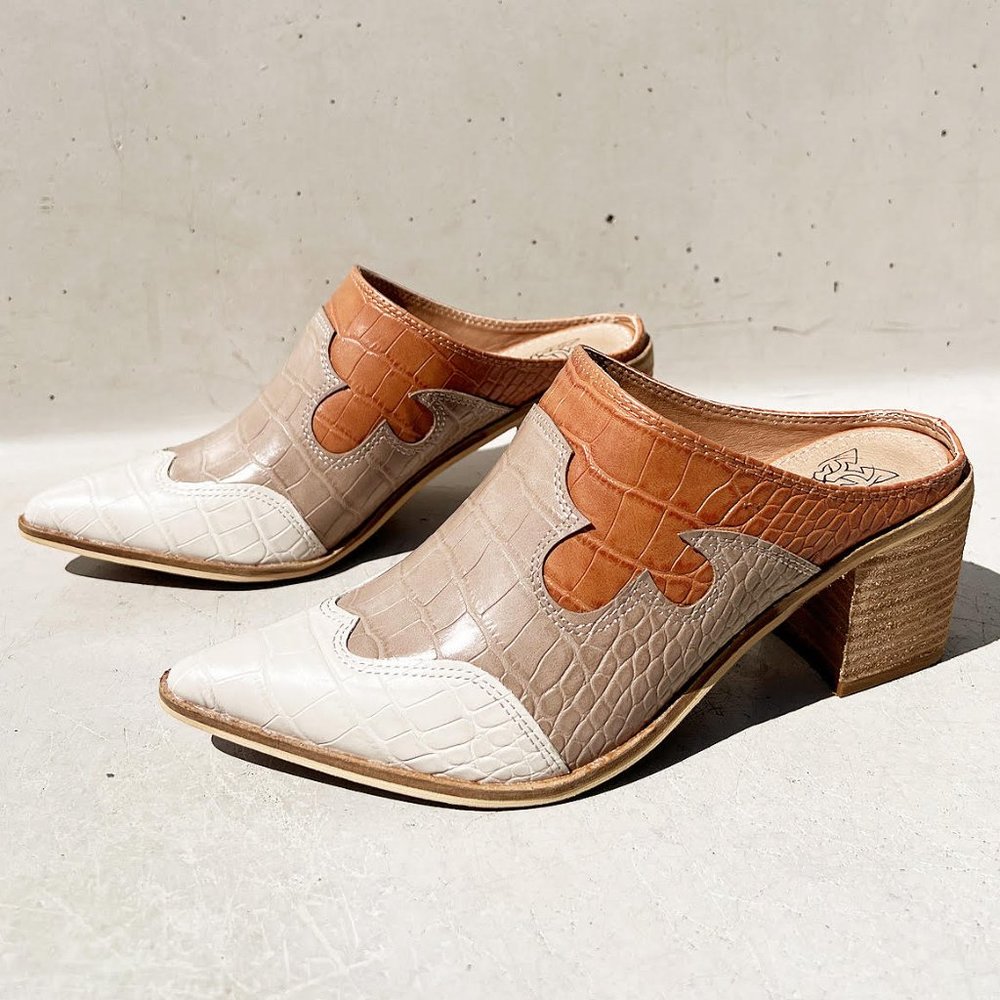 NEW Western Croc Embossed Colorblock Pointy Toe Block Heel Slip On Mules Shoes - Picture 12 of 13